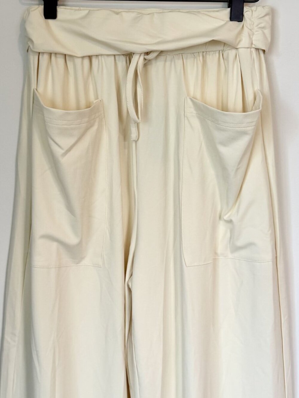 NWT Cupshe Light Yellow Wide Leg Jersey Pants - Size: Small - Picture 6 of 12